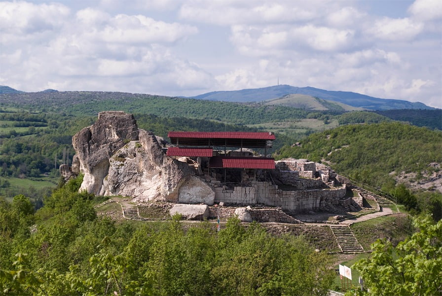 Osetia Garden Hotel Momchilgrad - 078 002 Tatul